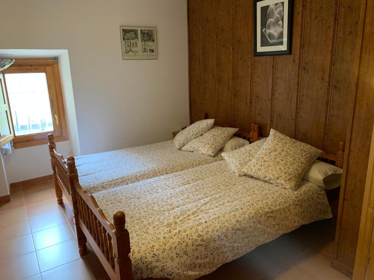 Casa Rural Laguarta - Restaurante Guest House Екстериор снимка